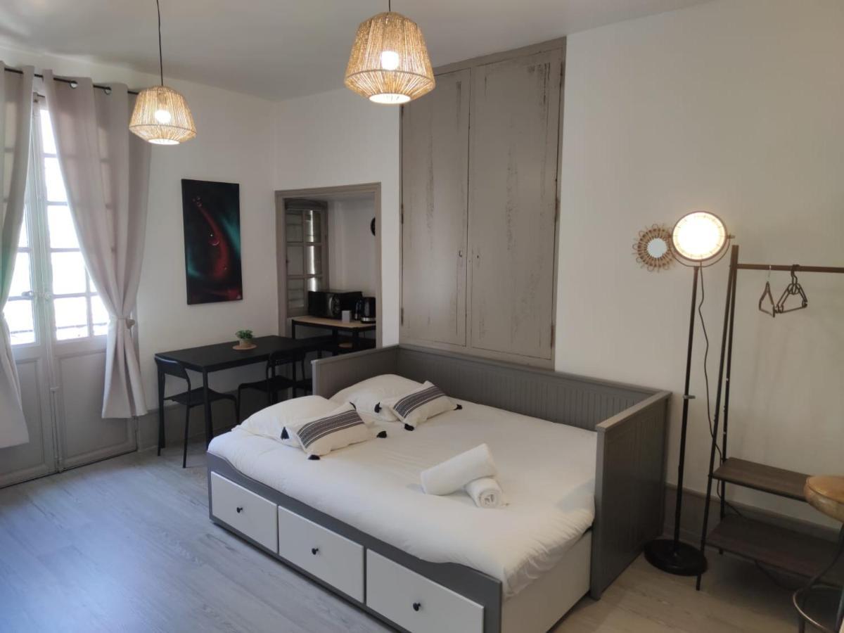 *Les Studios L'Amandine* Périgueux Εξωτερικό φωτογραφία