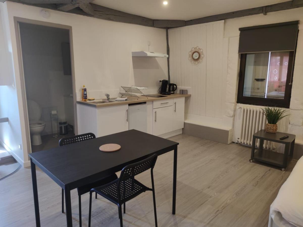 *Les Studios L'Amandine* Périgueux Εξωτερικό φωτογραφία