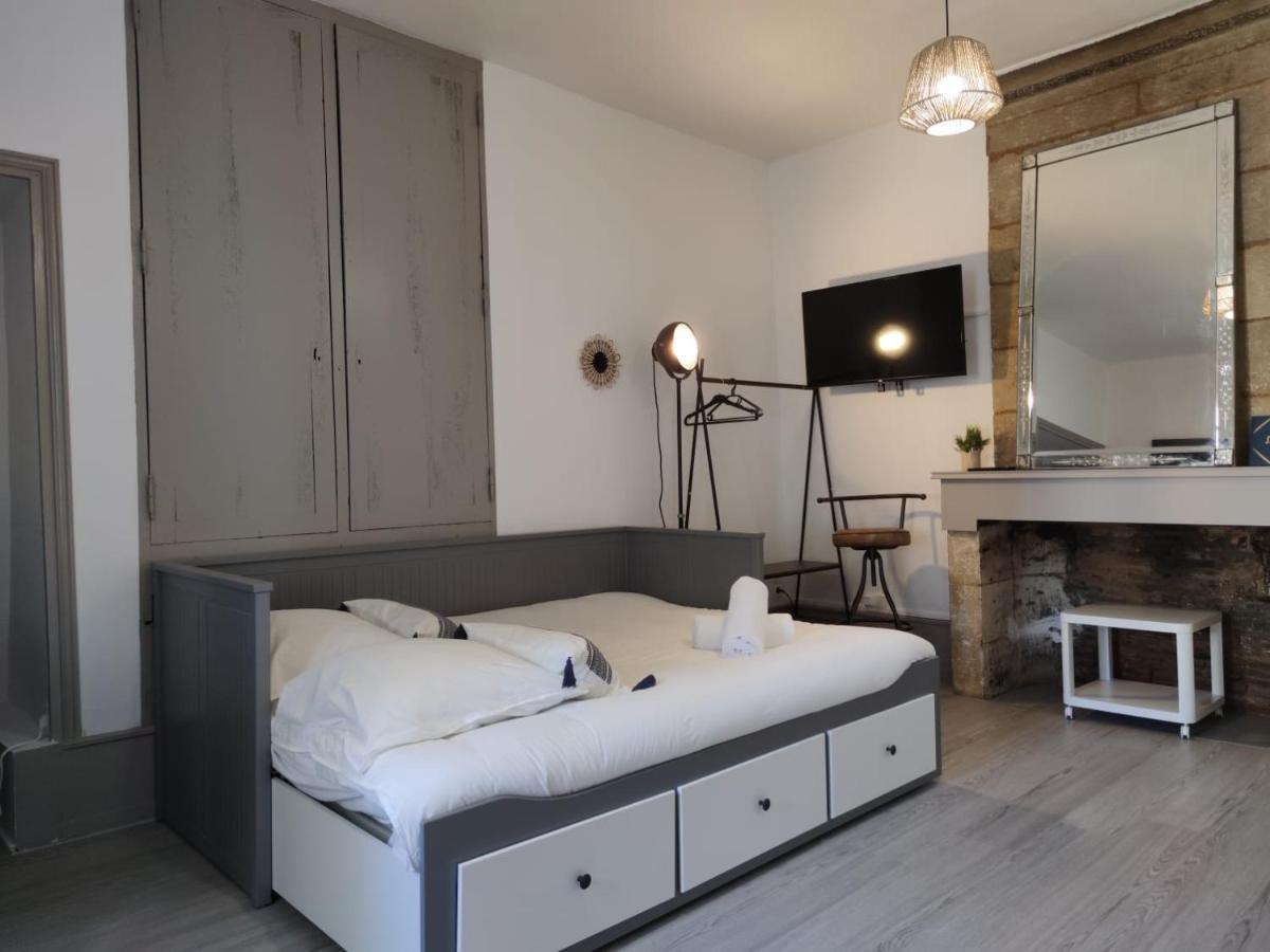 *Les Studios L'Amandine* Périgueux Εξωτερικό φωτογραφία